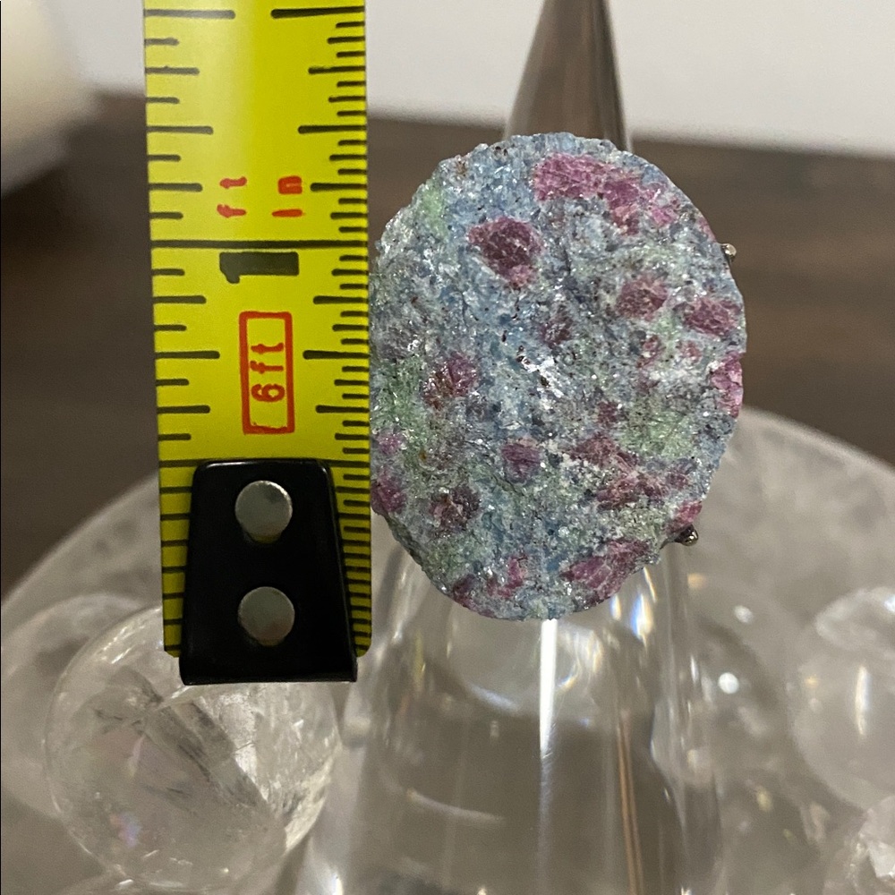 Stunning Ruby Zoisite Stone Brooch - image 7